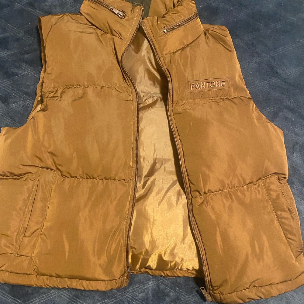 Pantone- Forever21 Brand, brown puffer vest, US-L, EU-L, UK-L, Like new